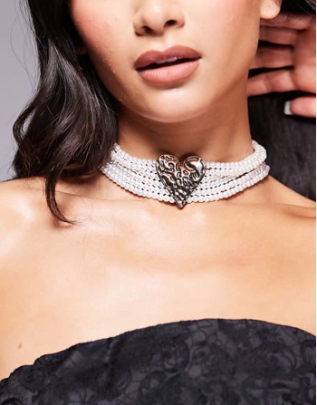 choker necklace with multi strand faux pearl and heart detail