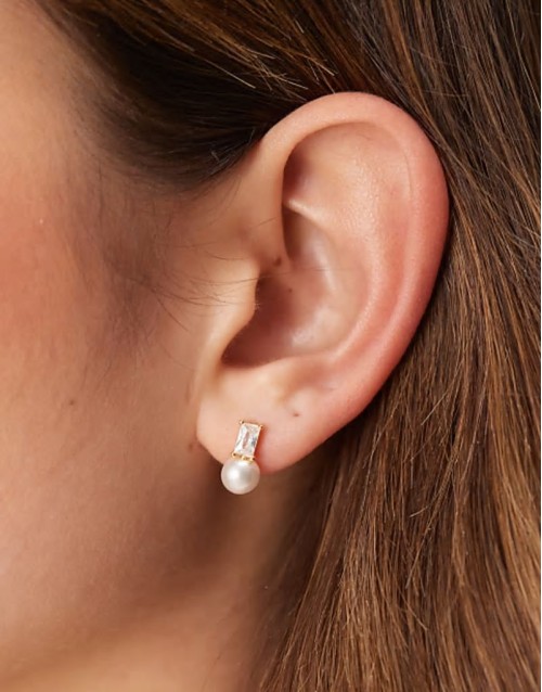 crystal baguette & pearl stud earrings in 18k gold plated