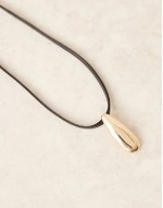 cord necklace with teardrop pendant in gold