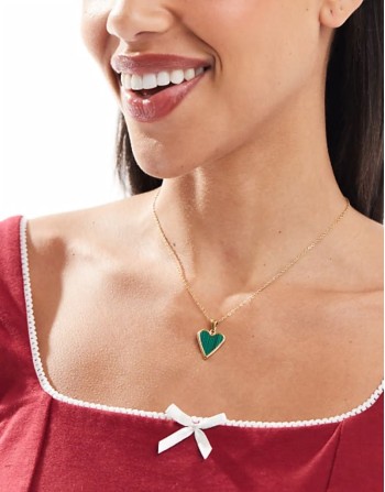 waterproof stainless steel necklace with enamel heart design in gold tone
